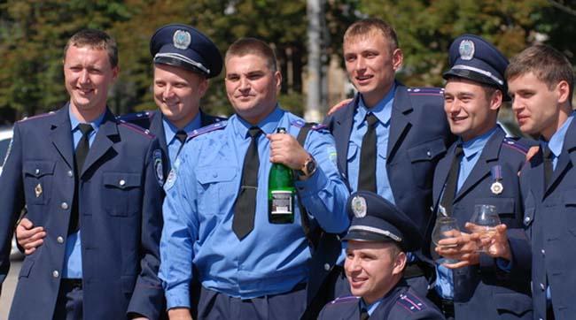 Отныне права человека – главный приоритет в работе украинских силовиков Отныне права человека – главный приоритет в работе украинских силовиков