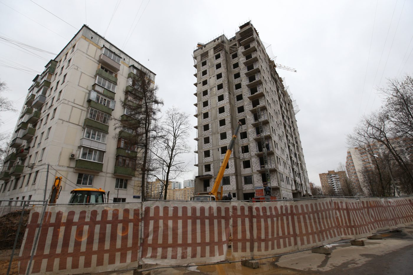 Дом на Дежнева, 8/ Роман Балаев