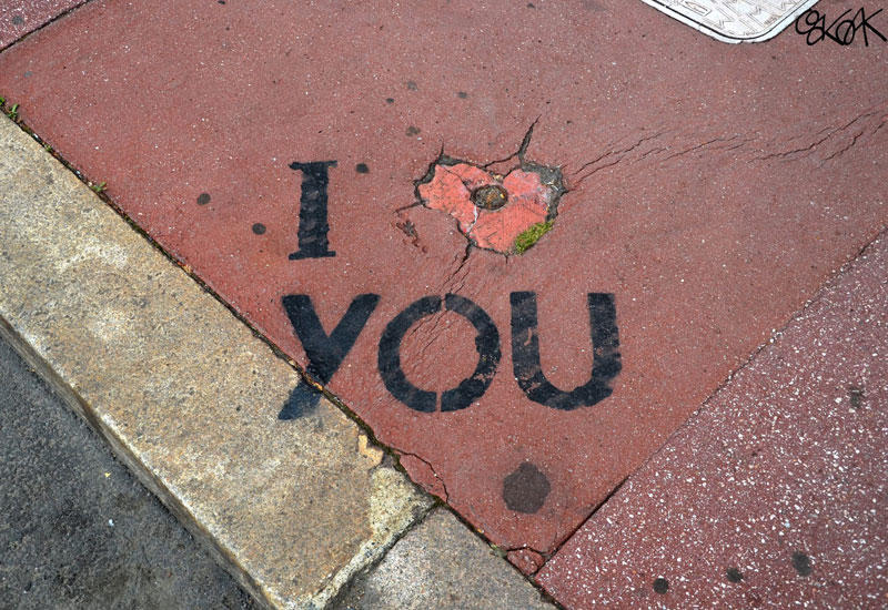 Уличное искусство, играющее с окружающей средой