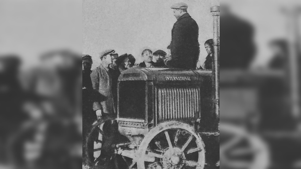McCormick-Deering 15-30 '1930