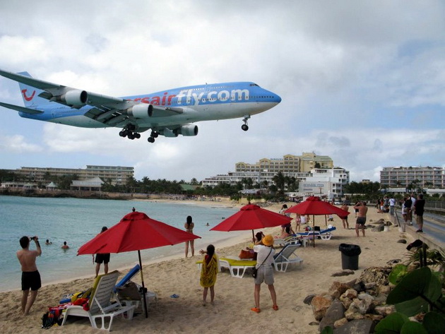 Maho Beach. Остров Святого Мартина Maho Beach. Остров Святого Мартина