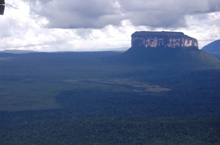  Тепуи