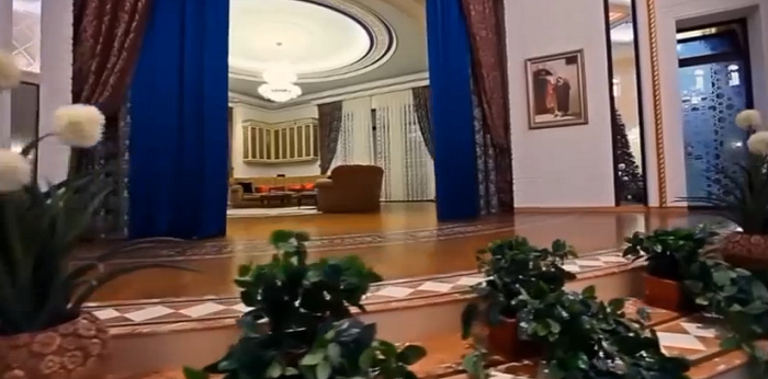 Еще одна гостиная в доме Алишера Усманова Еще одна гостиная в доме Алишера Усманова