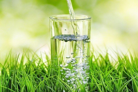 Польза от утреннего стакана воды