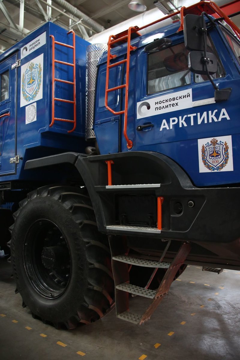 Всё, что вам нужно знать о новом вездеходе КАМАЗ-Арктика Всё, что вам нужно знать о новом вездеходе КАМАЗ-Арктика КАМАЗ-Арктика, арктика, вездеход, камаз, российский автопром, сделано в россии, спецтехника