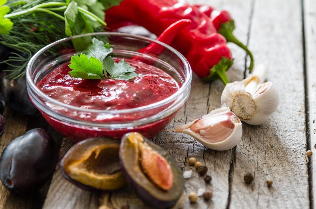 Вкуснейший грузинский соус ткемали из слив или алычи Вкуснейший грузинский соус ткемали из слив или алычи
