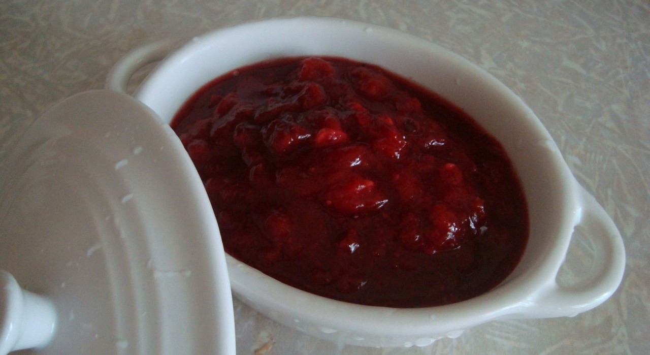 Вкуснейший грузинский соус ткемали из слив или алычи Вкуснейший грузинский соус ткемали из слив или алычи