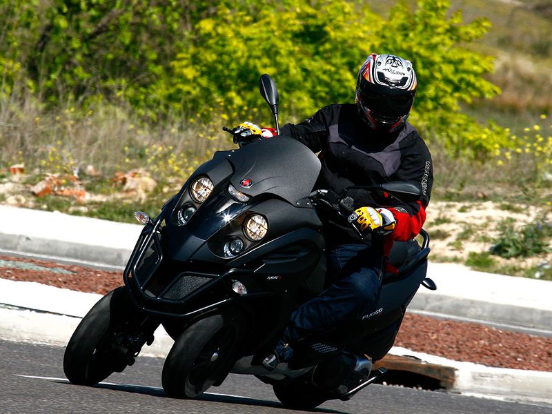 ÐаÑÑинки по запÑоÑÑ ÑкÑÑеÑе Gilera Fuoco 500
