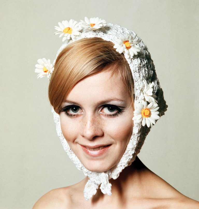 Twiggy-1966-Paul-Popper-768x808.jpg