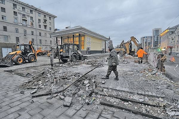 Шипы, Ларьки, Валежник: семь громких законодательных изменений, которые сначала торжественно ввели, а потом отменили