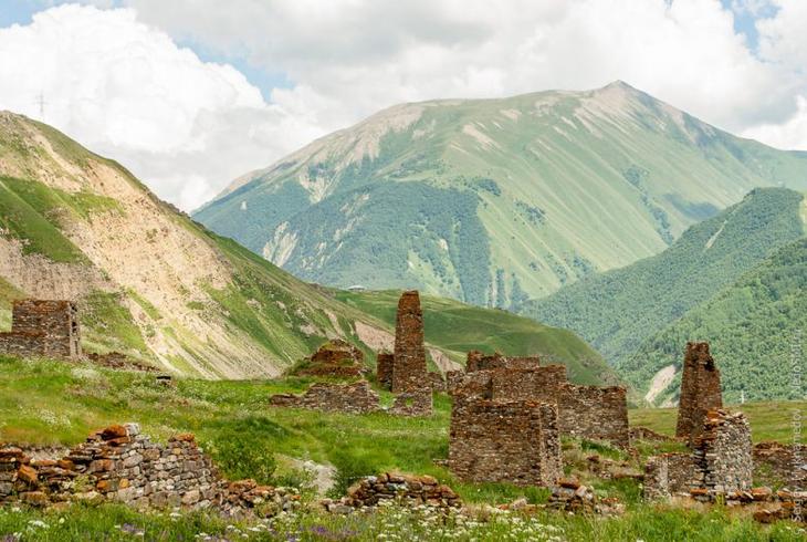 Живая древность: осетинские башни Живая древность: осетинские башни