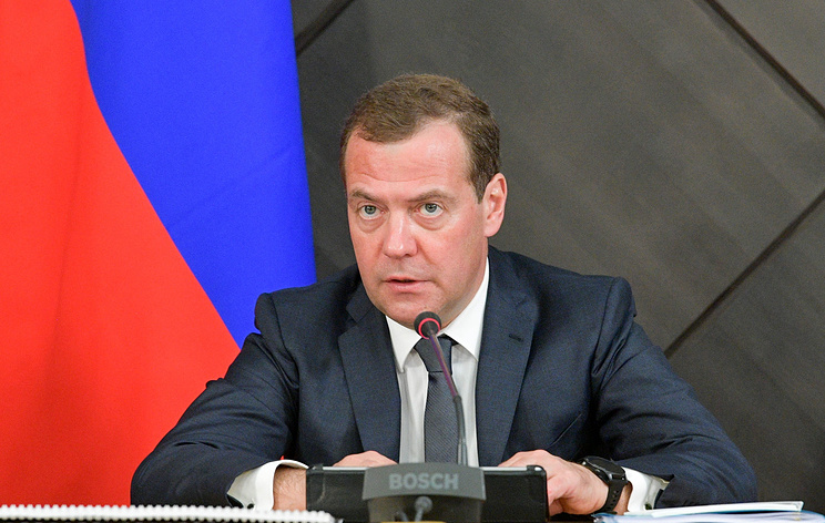 Медведев сравнил новые санкции против России с объявлением экономической войны Медведев сравнил новые санкции против России с объявлением экономической войны