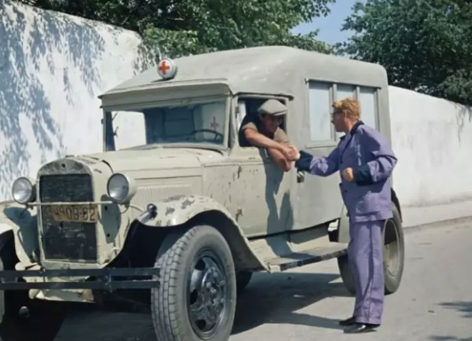 Немец посмотрел «Кавказскую пленницу» и вот его комментарий