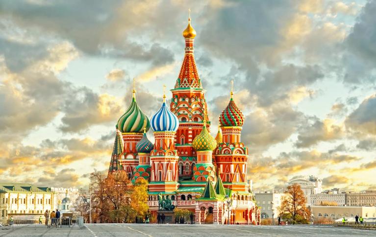 А Вы ездите на заработки в Москву? Есть ли в этом смысл?