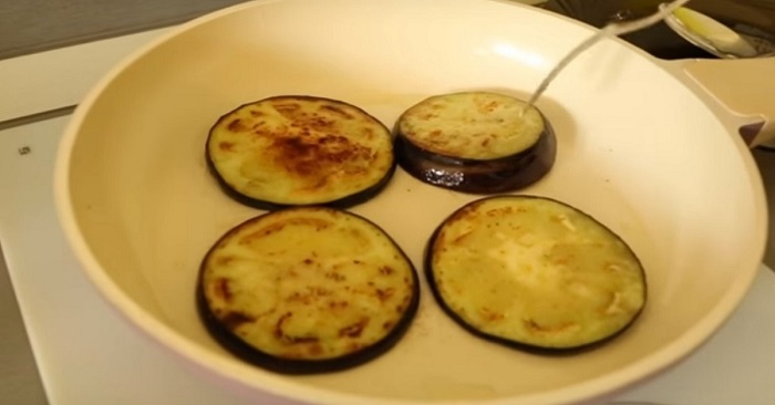как приготовить баклажаны с помидорами