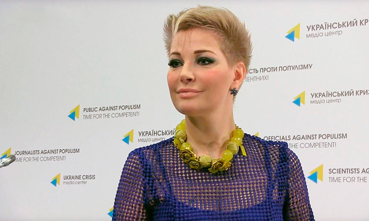 Обнищавшая Максакова променяла Украину на Шотландию Обнищавшая Максакова променяла Украину на Шотландию
