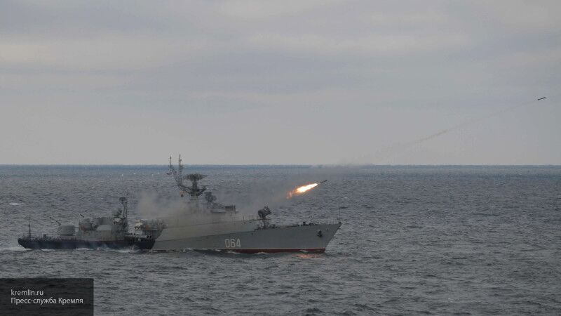Россия вынудила военный флот США ретироваться из Баренцева моря - сообщает "Sohu".