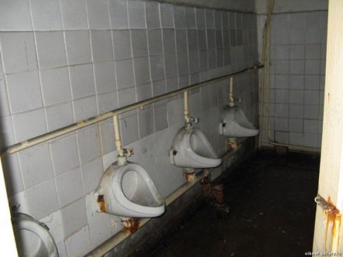 Бомбоубежища, в которых захочется умереть Бомбоубежища, в которых захочется умереть