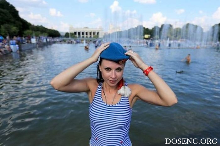 Очаровательные девушки в форме Очаровательные девушки в форме