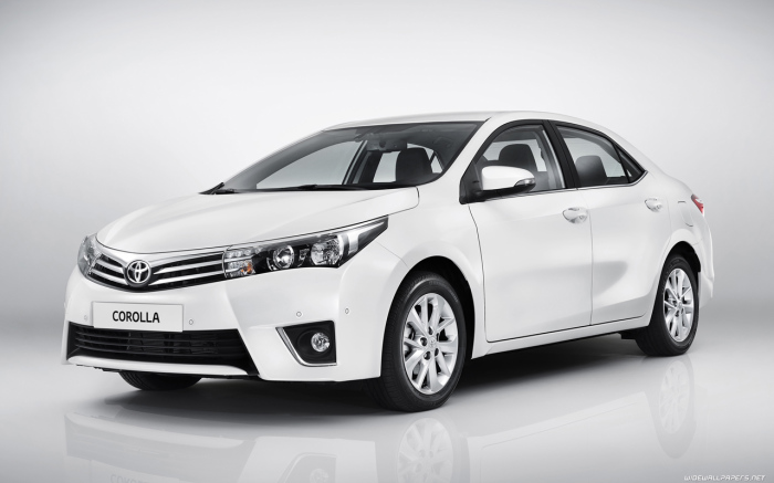 Как и старшая Camry Corolla частенько становится жертвой угонов. Как и старшая Camry Corolla частенько становится жертвой угонов.