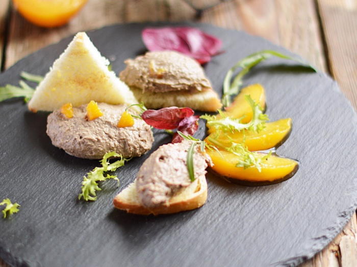 Паштет из утиной печени. \ Фото: craftlog.com. 5 рецептов паштета, которые придутся по вкусу капризным детям и привередливому мужу