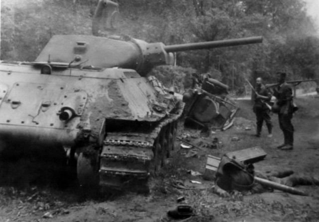 Т-34 41-го и его «ахиллесова пята» глазами немецкого артиллериста. Почему «эти танки не могли друг друга защищать» Т-34 41-го и его «ахиллесова пята» глазами немецкого артиллериста. Почему «эти танки не могли друг друга защищать»