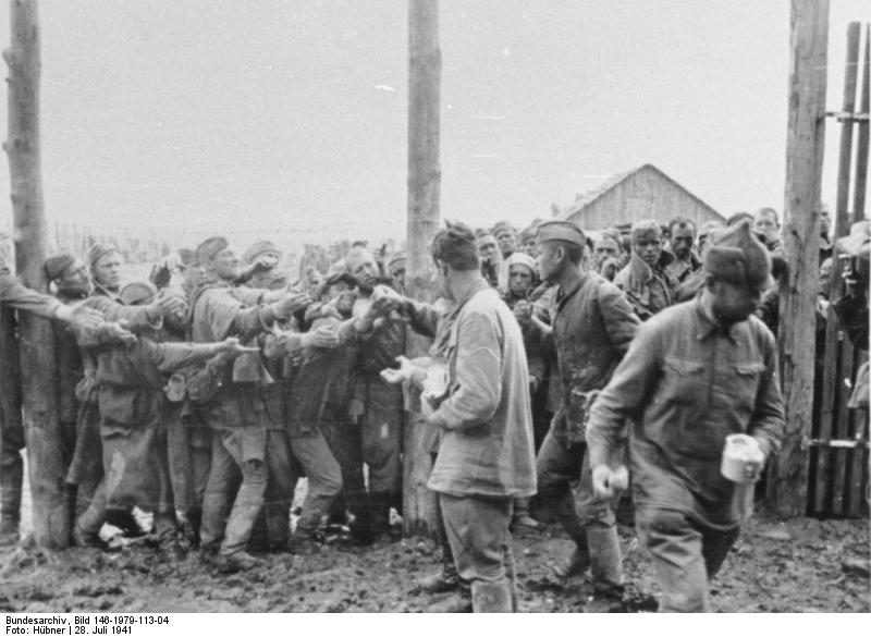 Винница 28.07.1941 Раздача еды Винница 28.07.1941 Раздача еды