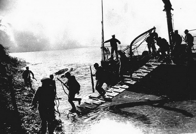 8 августа 1945 года Советский Союз объявил войну Японии. 8 августа 1945 года Советский Союз объявил войну Японии.