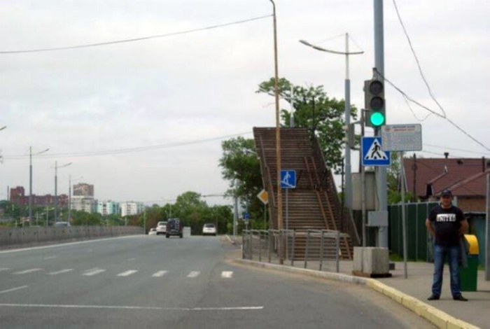 Лестница в никуда. Лестница в никуда.