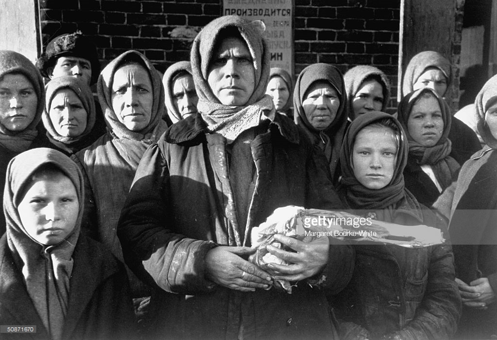 Как на самом деле жили люди при Сталине. Как на самом деле жили люди при Сталине.