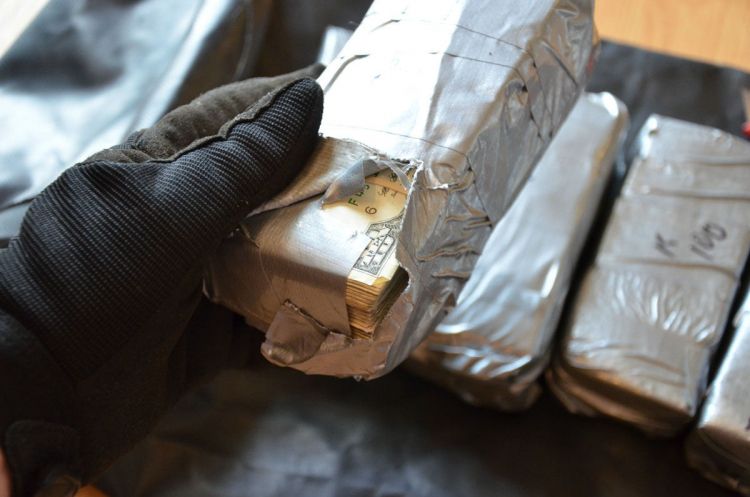 сюрприз, деньги