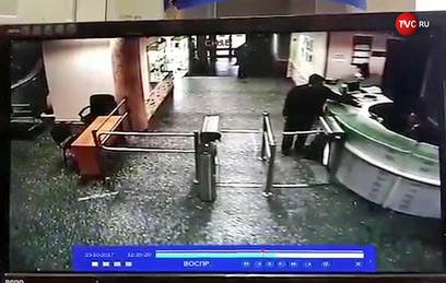 Появилось видео проникновения напавшего на Фельгенгауэр в "Эхо Москвы"