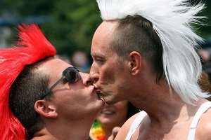 Канада извинится перед ЛГБТ-сообществом