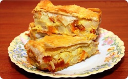 Пирог с яблоками и курагой Пирог с яблоками и курагой