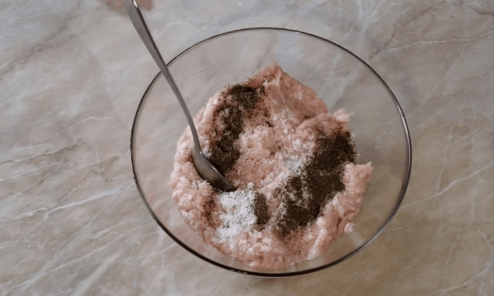 Необычное, но очень простое и вкусное блюда из фарша. Пальчики оближешь Необычное, но очень простое и вкусное блюда из фарша. Пальчики оближешь