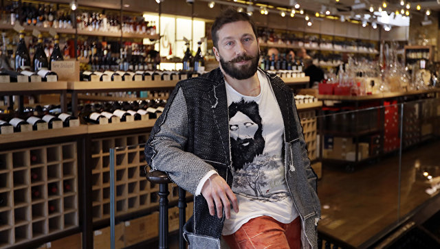 Евгений Чичваркин в своем винном магазине Hedonism Wines в Лондоне Евгений Чичваркин в своем винном магазине Hedonism Wines в Лондоне