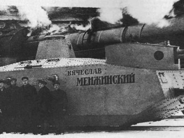Танки на рельсах: как полуграмотный рабочий вооружал войска НКВД Танки на рельсах: как полуграмотный рабочий вооружал войска НКВД