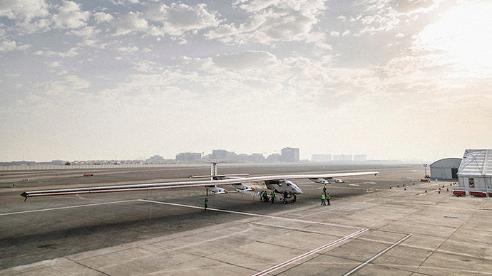 Солнечный самолет Solar Impulse 2 вылетает в кругосветное путешествие. Facepla.net последние новости экологии