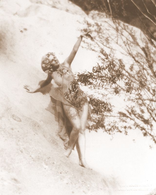 Jean Harlow Taken by Edwin Bower Hesser, 1929 (8).jpg