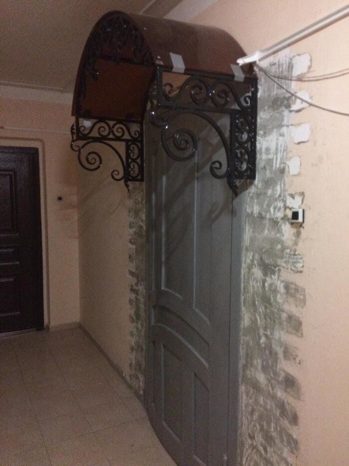 Красиво жить не запретишь! Что творится в наших подъездах
(15 фото)