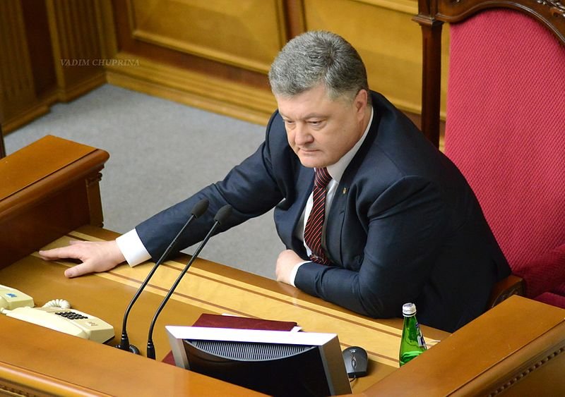 Порошенко назвал информационной войной коррупционные скандалы Порошенко назвал информационной войной коррупционные скандалы