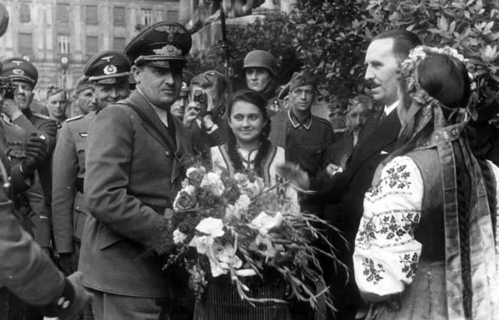 Фашистские бонзы на службе Запада