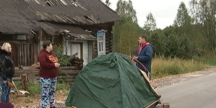В Нижегородской области строители проложили дорогу через жилой дом в отсутствие хозяев В Нижегородской области строители проложили дорогу через жилой дом в отсутствие хозяев дорога, кадастр, снесли дом, удаловы