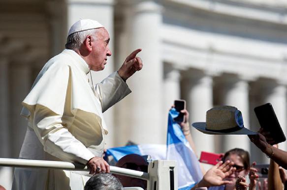 РПЦ не сошлась с Папой Римским в семейных вопросах