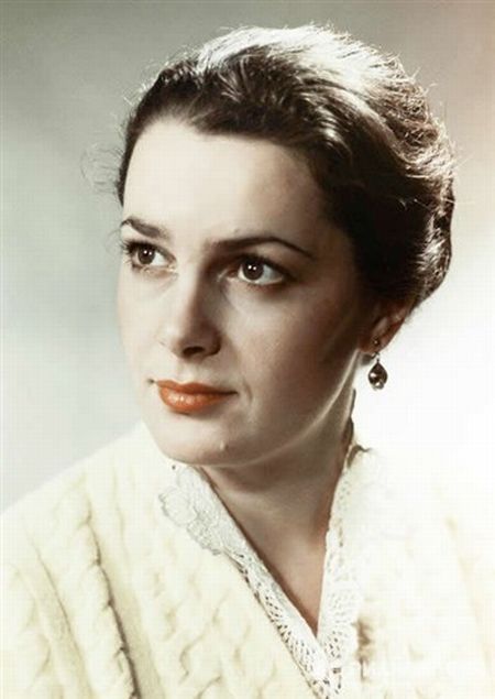 Элина Элина