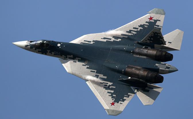 На фото: российский многофункциональный истребитель пятого поколения Су-57