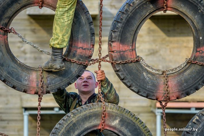 Репортаж с полигона, где спецназовцы сражаются за краповый берет репортаж, с полигона, спецназовцы, сражаются, за краповый берет