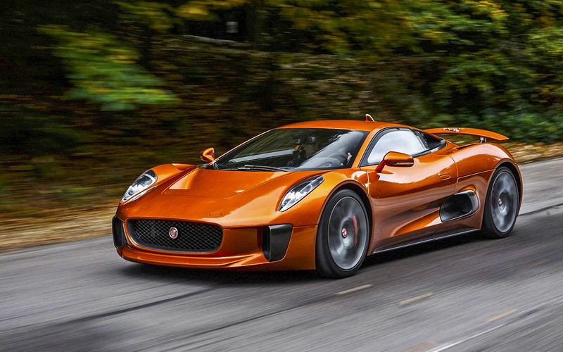 Концепт-кар Jaguar C-X75 - гибридный «газотурбиноэлектромобиль».