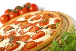Начинка для пиццы – готовим вкуснейшие блюда в домашних условиях Начинка для пиццы – готовим вкуснейшие блюда в домашних условиях