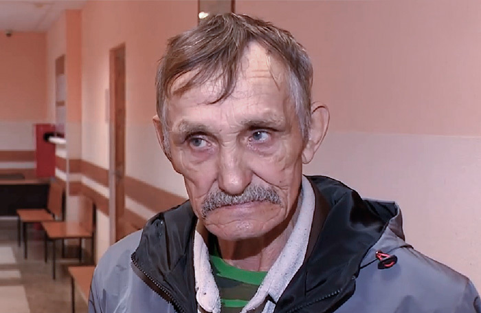 Дедушка с маком. 64-летний ветеран труда получил условный срок